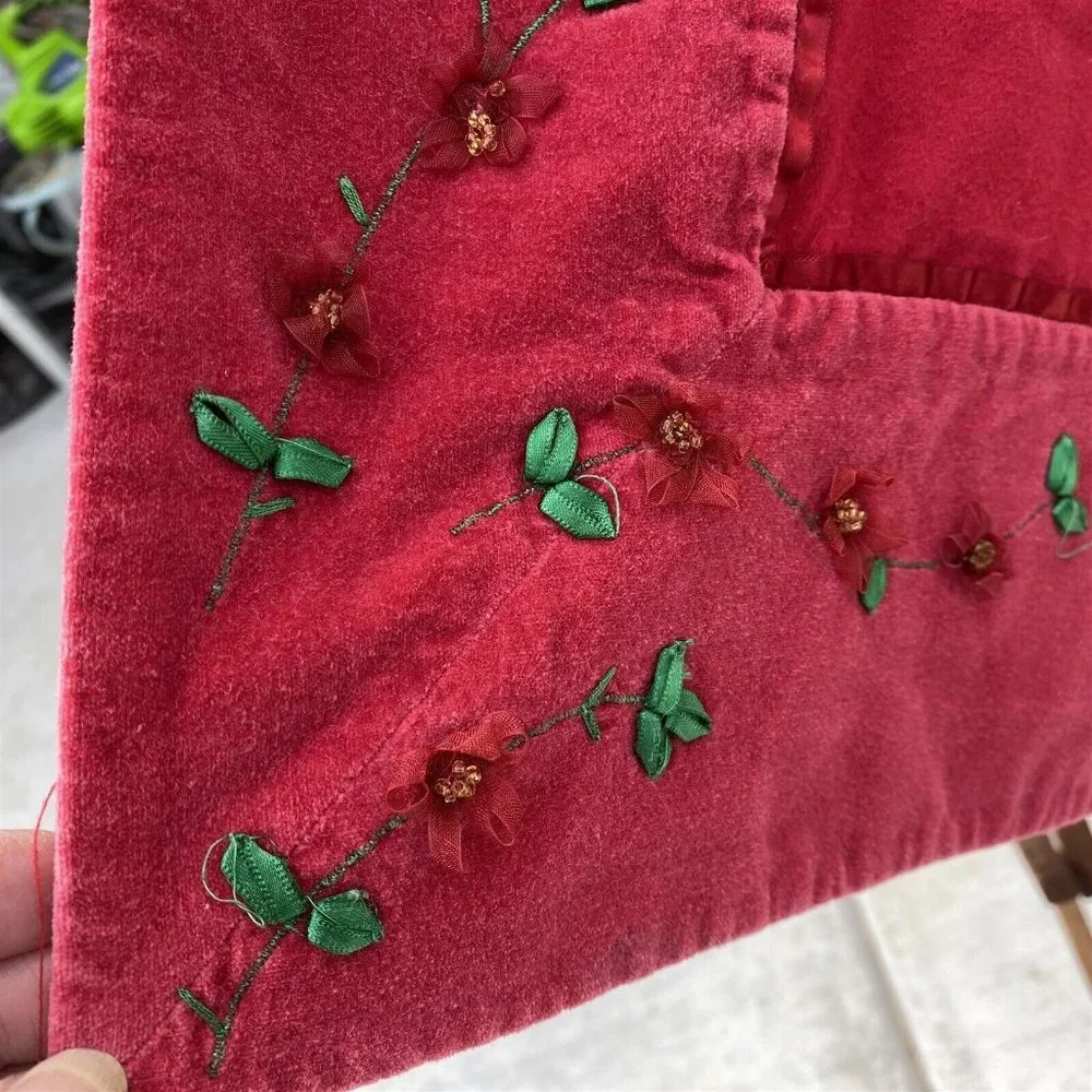 Christmas Tablecloth Coverlet Blanket Target 2009 Velvet Trim Corner Flower Trim